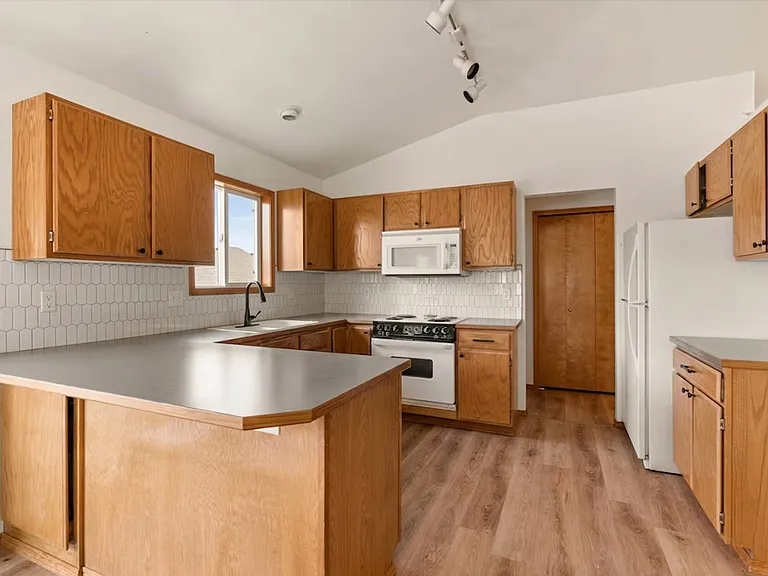 8703 N Farmdale St #8703 — Photo 5