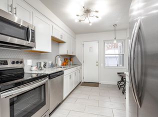 413 Neff Rd, Grosse Pointe, MI 48230