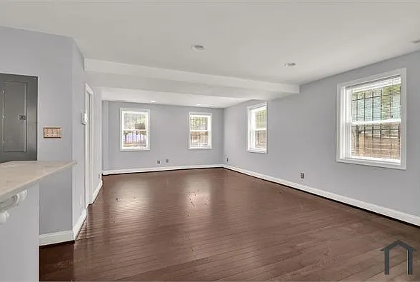 4 bed, $5,950 — Photo 2