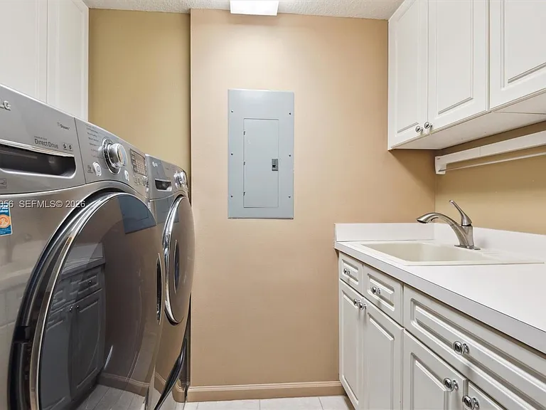 6051 N Ocean Dr #602 — Photo 15