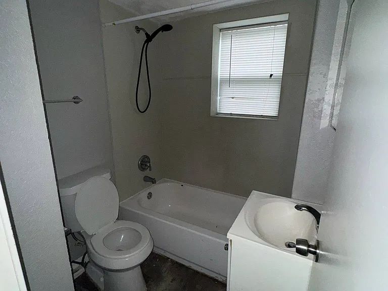 2057 N 5th St #5 — Photo 6