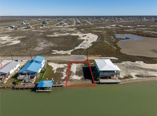 153 Starfish Dr, Rockport, TX 78382