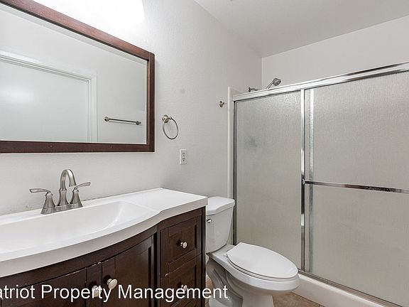 5th image of 405 W Hermosa Dr