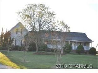 1360 Boyd Galloway Rd, Grimesland, NC 27837