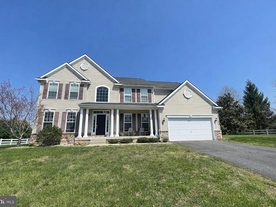 1st image of 102 Edgar Rd