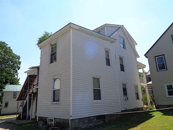3rd image of 410 Knox St