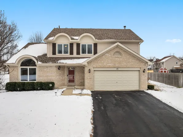 13 Callery Ct, Bolingbrook, IL 60490