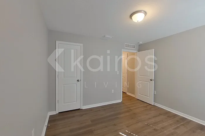 9810 N Santee Ter — Photo 13