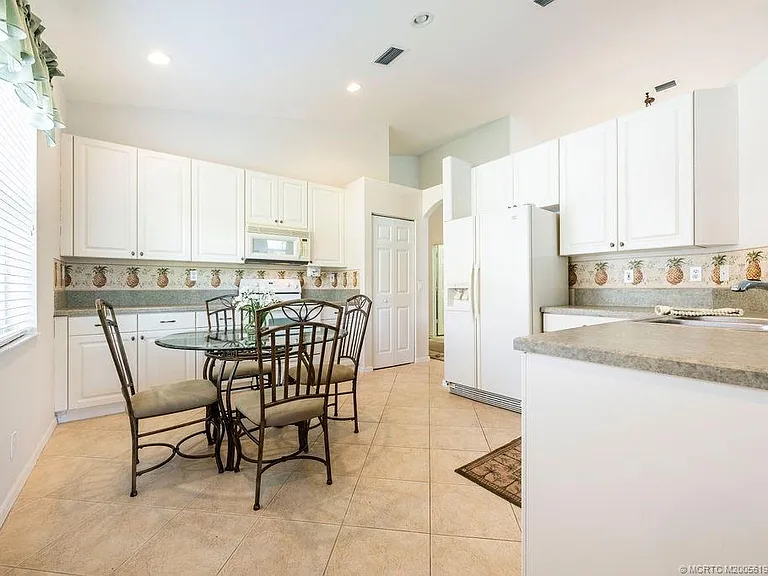 2096 NW Marsh Rabbit Ln — Photo 38