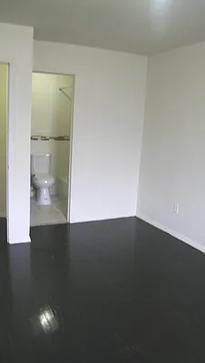 Rented by Francis Castoria LREB | media 24