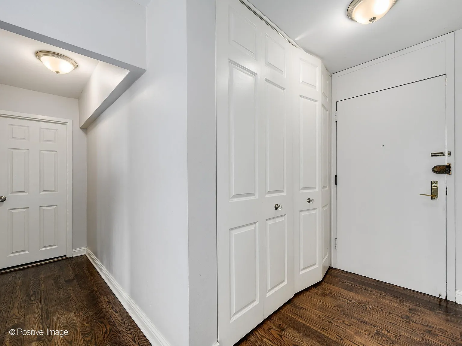 2800 N Lake Shore Dr — Photo 2
