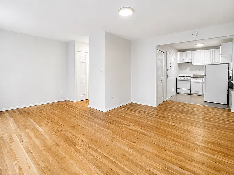 953 Amsterdam Ave #4A — Photo 3