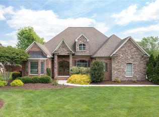 120 Grasslands Ct, Advance, NC 27006