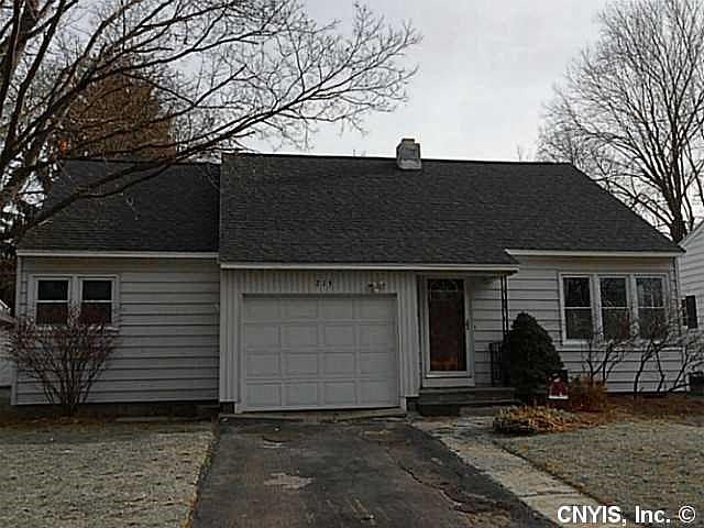 1st image of 215 Hancock Dr