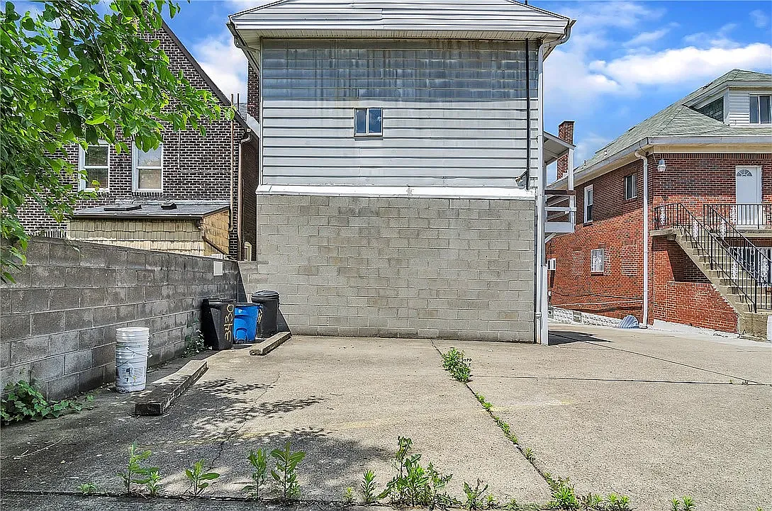 3428 Dawson St — Photo 3