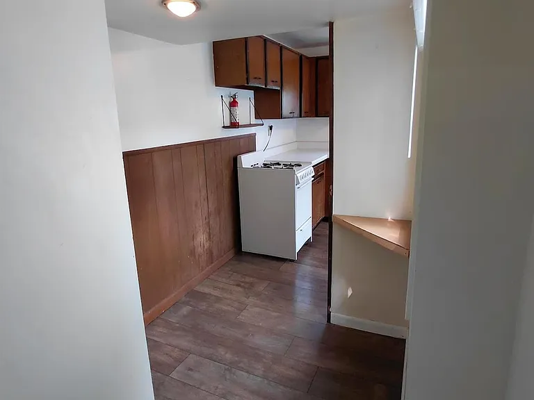 96 Clinton Ave #4 — Photo 9