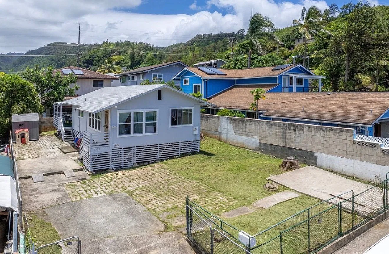3 bed, 1100 sqft, $3,500 — Photo 1