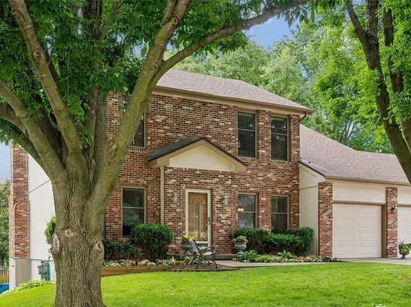 1413 Burch St, Liberty, MO 64068
