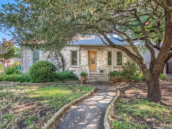 321 college, Alamo Heights, TX 78209