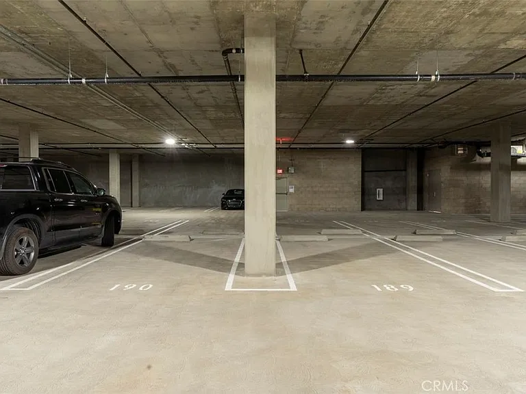 4407 Rivington — Photo 24