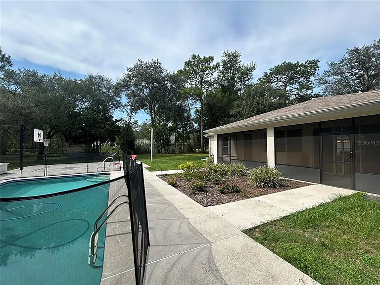 5774 N Lamp Post Dr — Photo 8