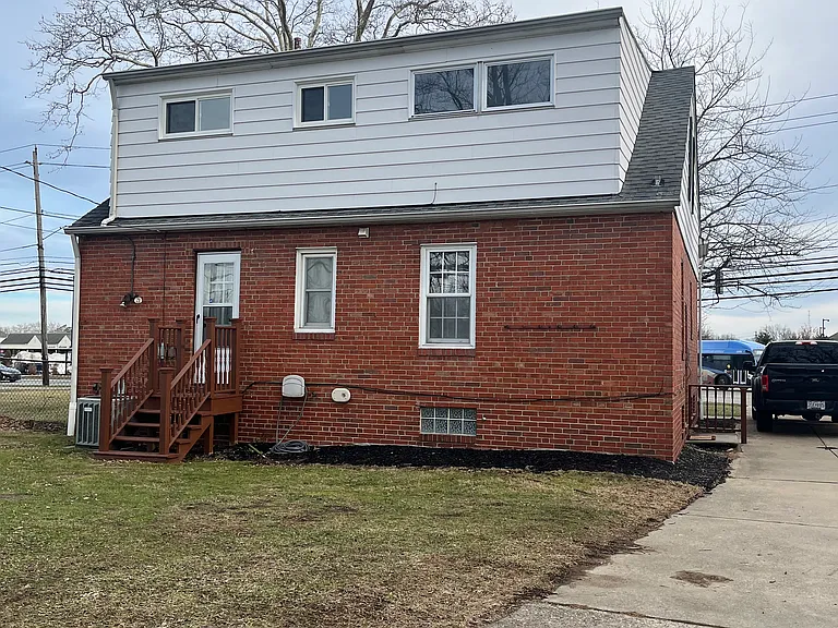 29809 Lake Shore Blvd — Photo 5
