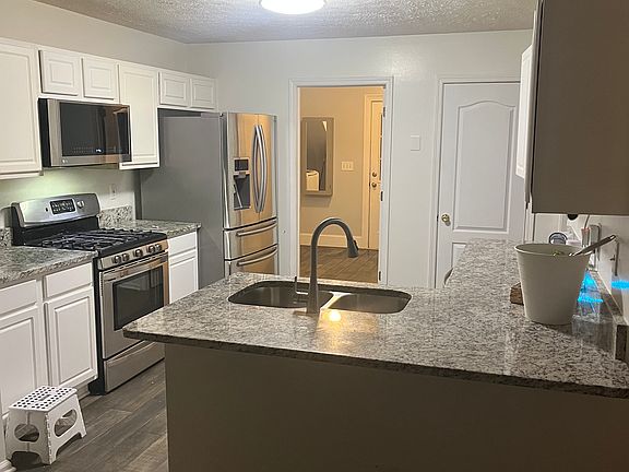 3rd image of 684 Willowwind Dr