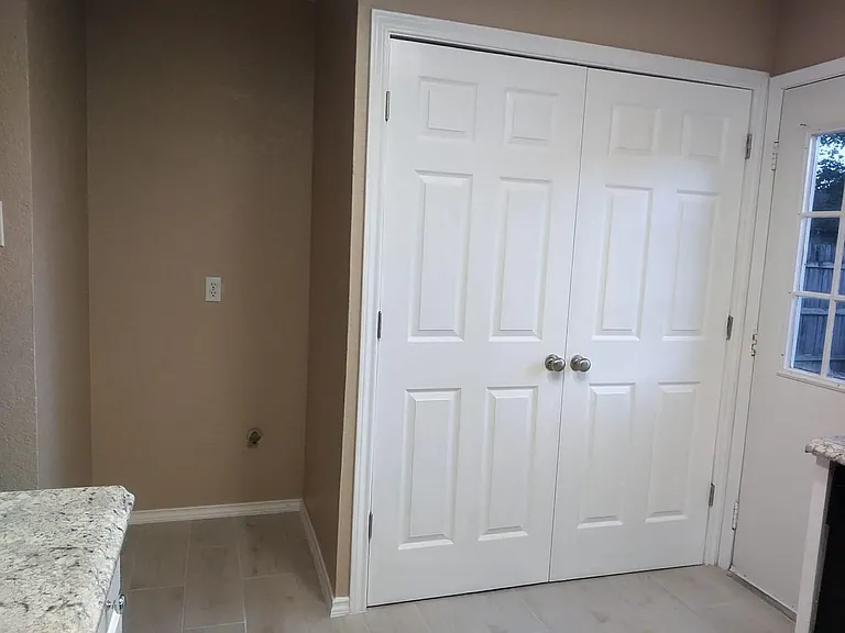 522 Matt Ln — Photo 11