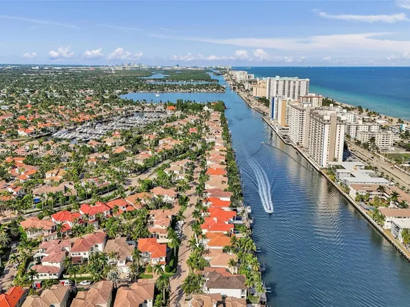 1575 Windjammer Way, Hollywood, FL 33019