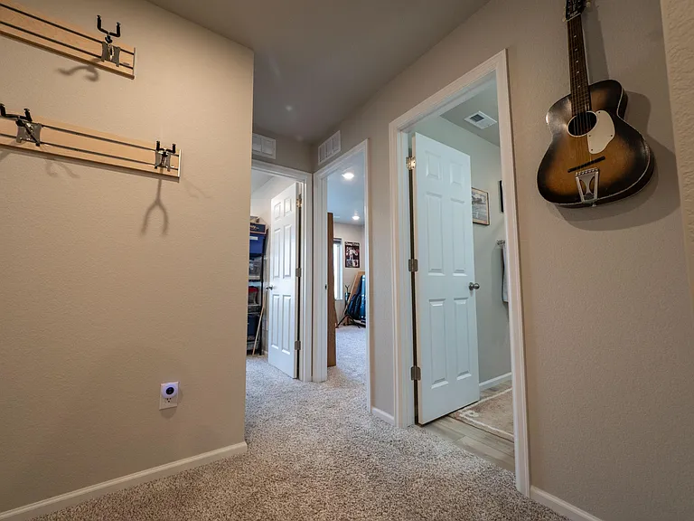 5677 Vivian St — Photo 9