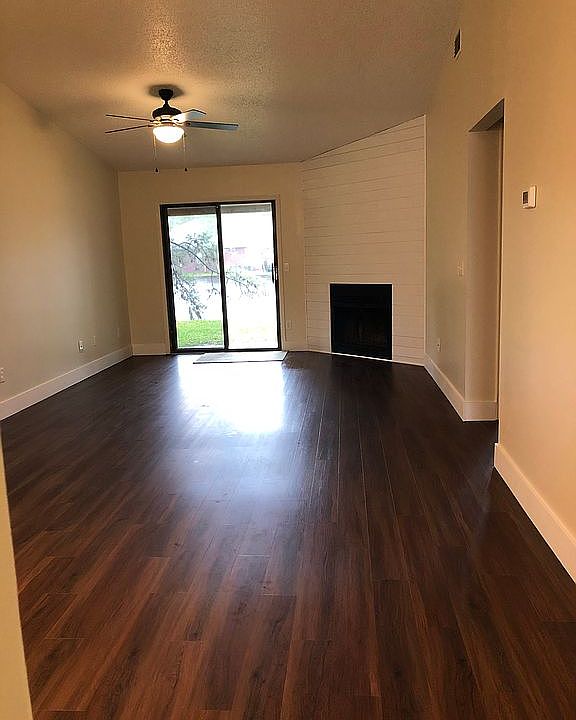 1st image of 3801 Crown Point Rd Unit 1134