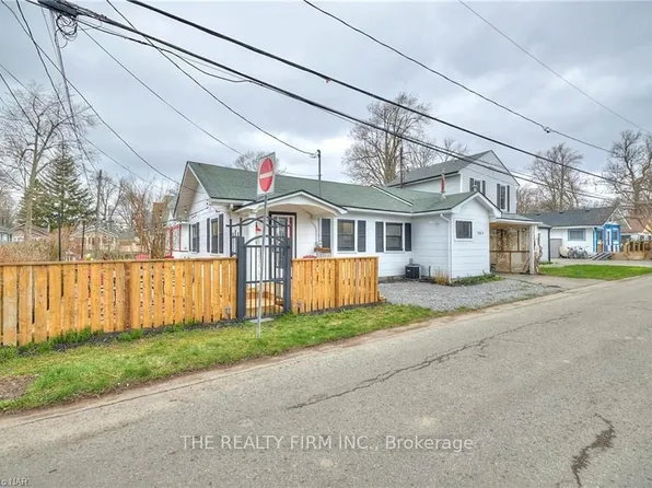 365 Elmwood Ave, Fort Erie, ON L0S 1B0