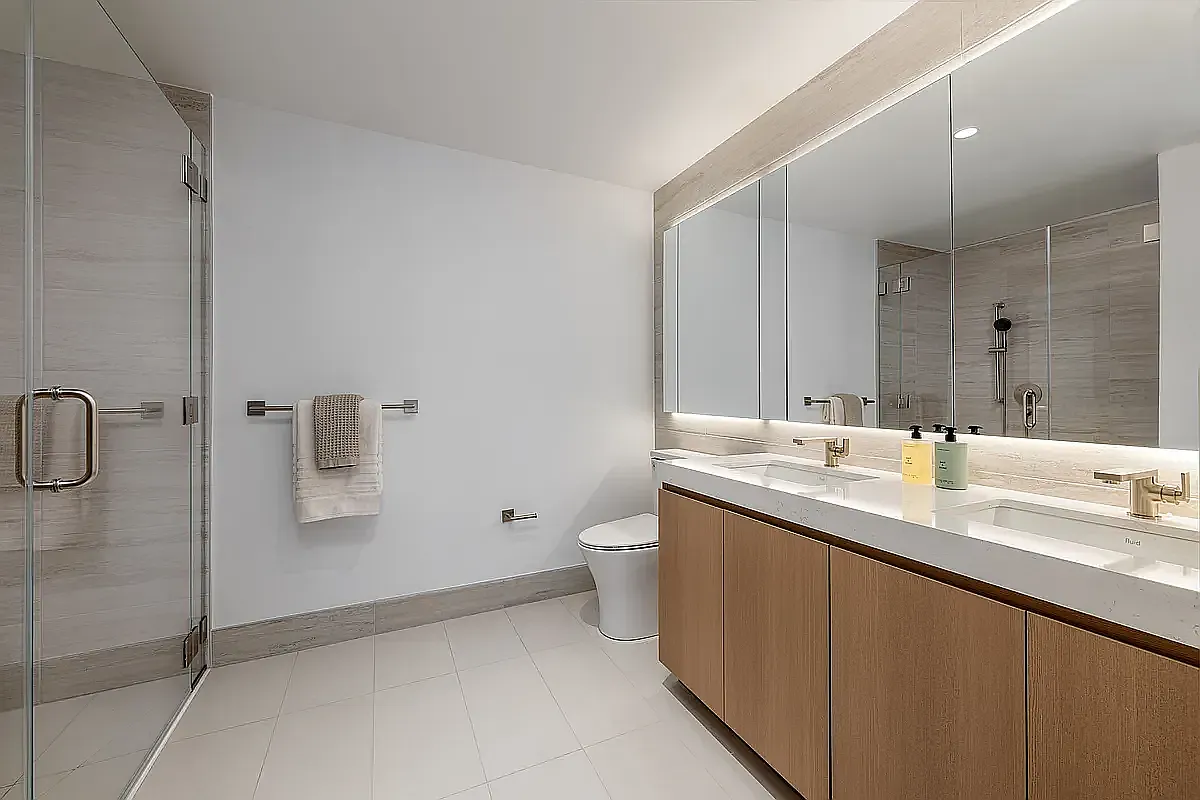 255 East 39th Street — Photo 2