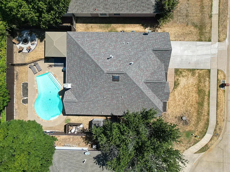 2402 Blue Holly Dr — Photo 39