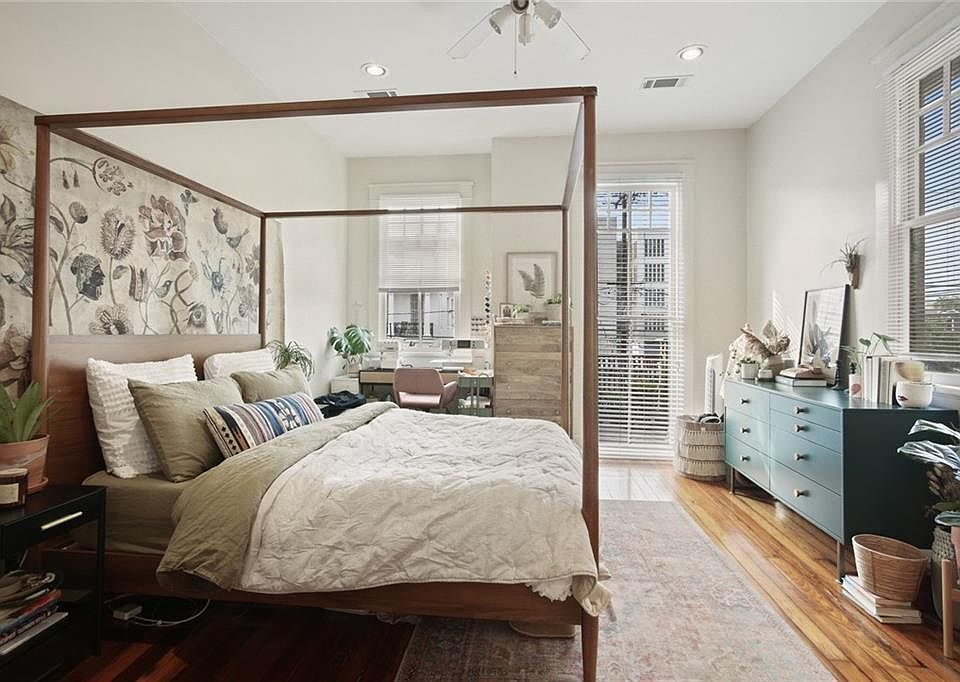 1st image of 2034 Prytania St #2