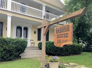 375 Main St, Saegertown, PA 16433