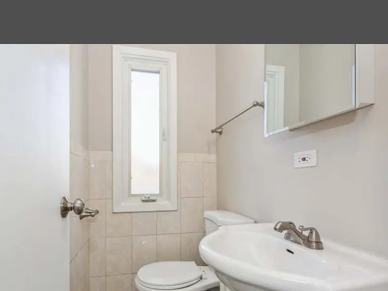 4740 Main St #D — Photo 5
