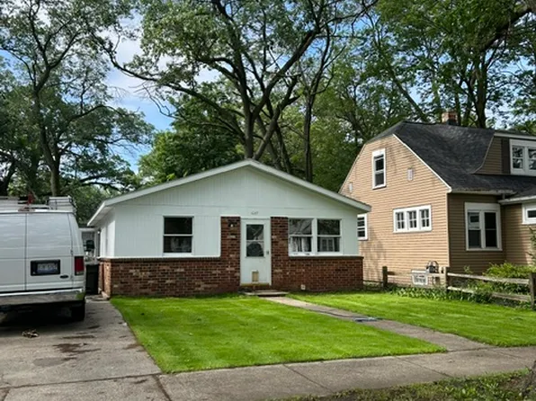 1087 Ada Ave, Muskegon, MI 49442