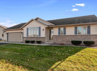 28 Schubert Ln, Fond Du Lac, WI 54935