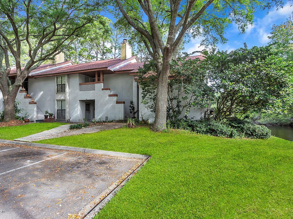 1st image of 3006 Branch Wood Ln