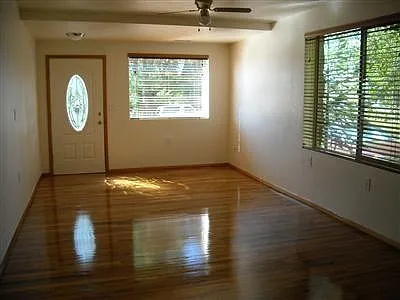 2 bed, 964 sqft, $1,775 — Photo 2