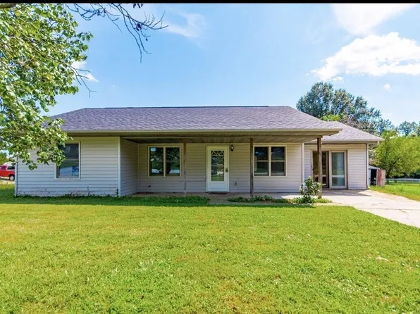 62113 Janet Blvd, California, MO 65018