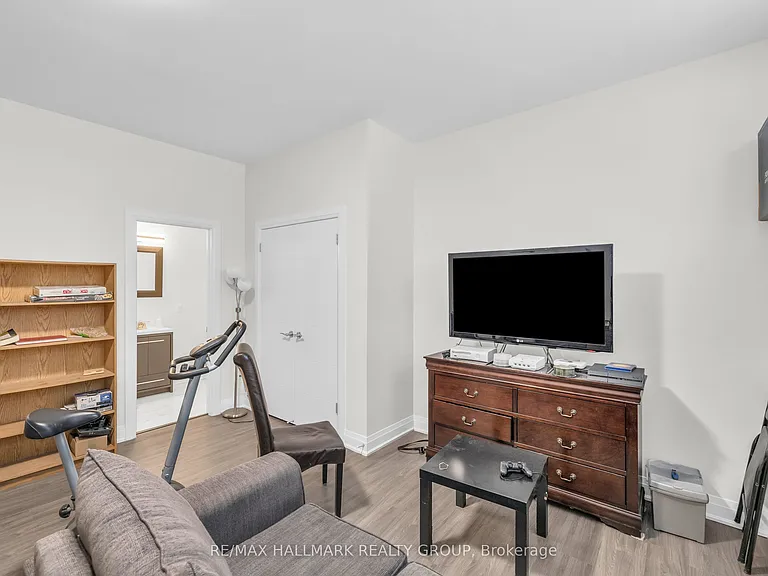 163 Longpre St — Photo 36