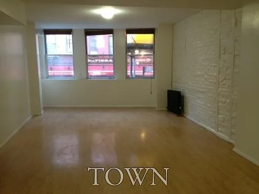Rented by Town Residential | media 5
