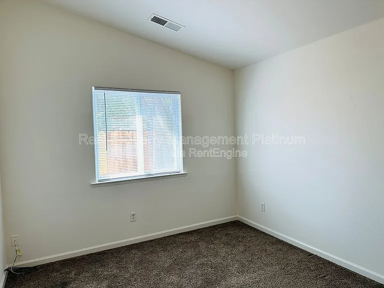 220 River Point — Photo 18