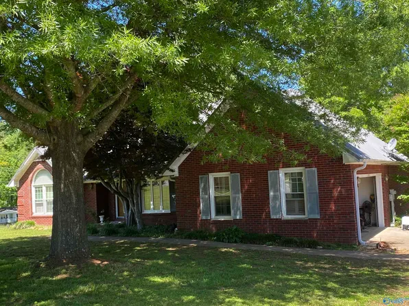 117 Squirrel Dr, Huntsville, AL 35811