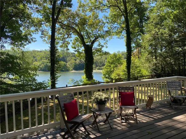 28 Twin Lakes Road, South Salem, NY 10590