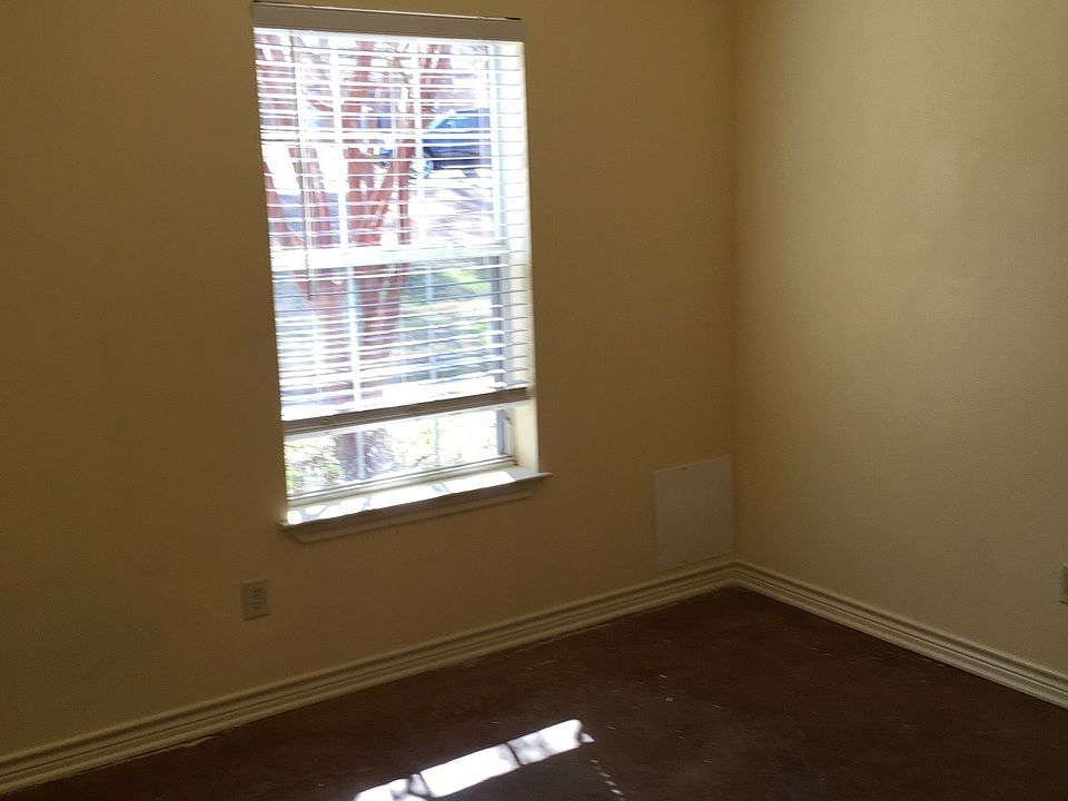 1st image of 2638 Westminster Dr