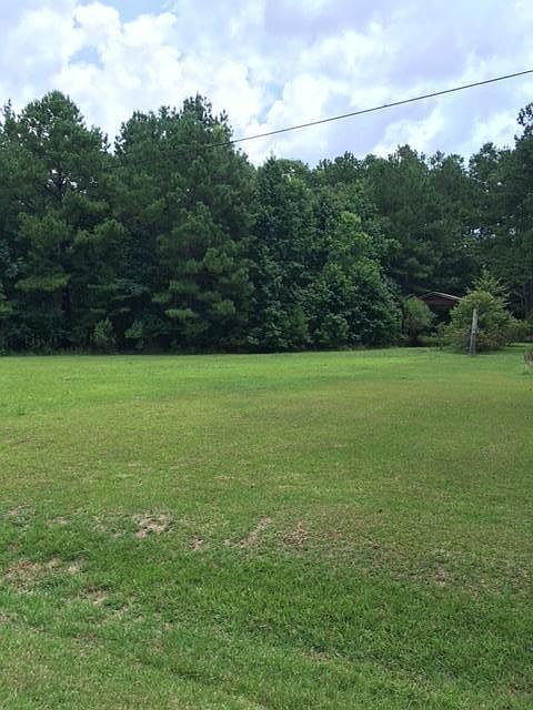 1st image of 102 Poplar Cir