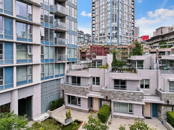 188 Keefer Pl #221, Vancouver, BC V6B 0J1